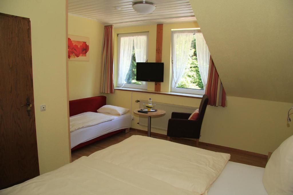 Waldhotel Albachmuehle Mit Albacher Stuben Wasserliesch Exterior photo