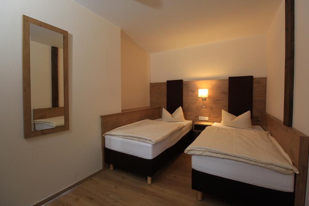Waldhotel Albachmuehle Mit Albacher Stuben Wasserliesch Exterior photo